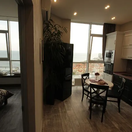 On Frantsuz'ky Bulvar 60 A Apartment *