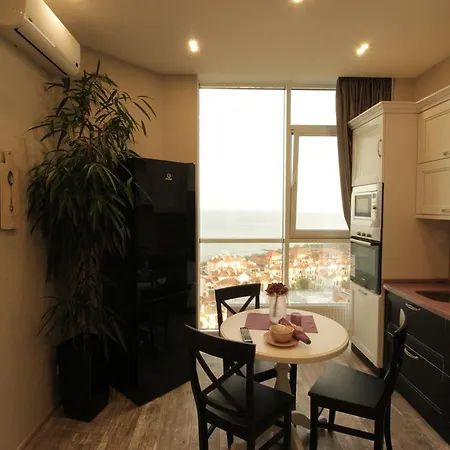 Apartment On Frantsuz'ky Bulvar 60 A